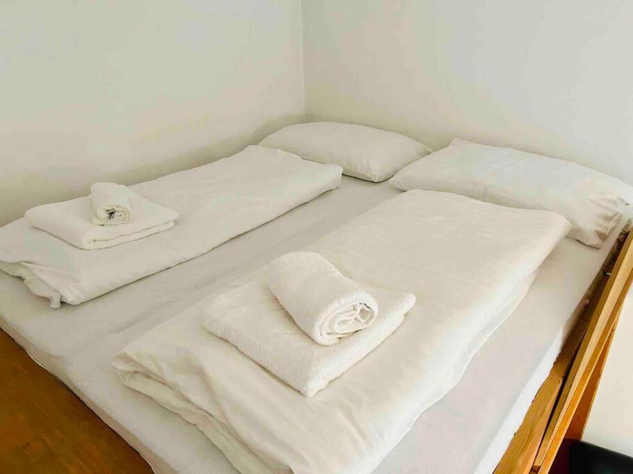 Retro Chic - Charming Apartment Near Augarten Вена Экстерьер фото